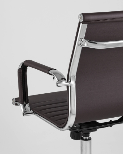 Кресло офисное TopChairs City S коричневое. Фото №8